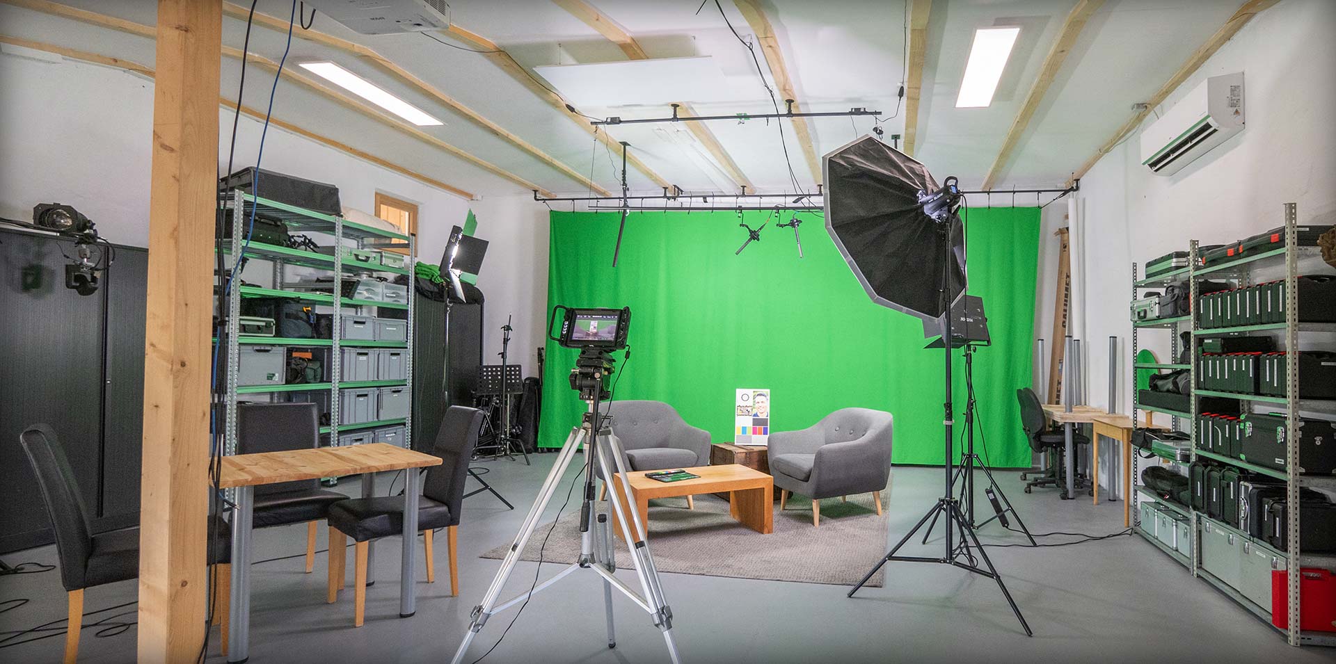 v4n_studio-1920_2c08d653e1ee60d55cd0da551026ea56.jpg